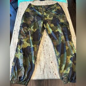 Wild Fable Green and Brown Cargo Pants